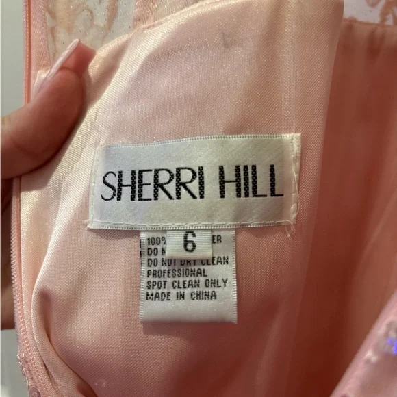 Sherri Hill Pink Sequin Prom Dress! For Sale - Picture 9 of 13